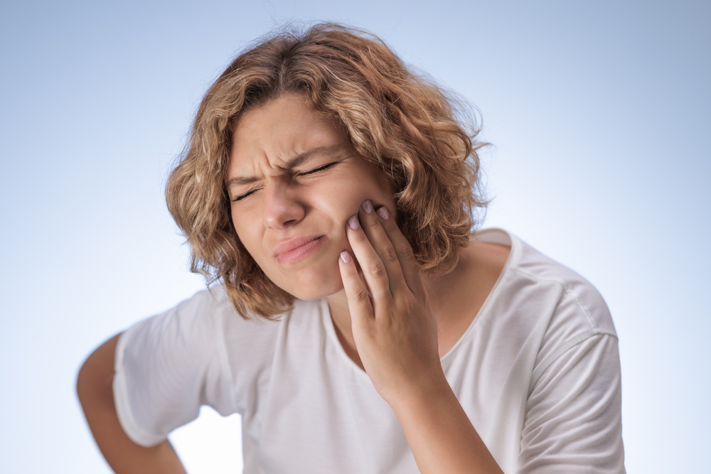 why tooth still hurts after filling