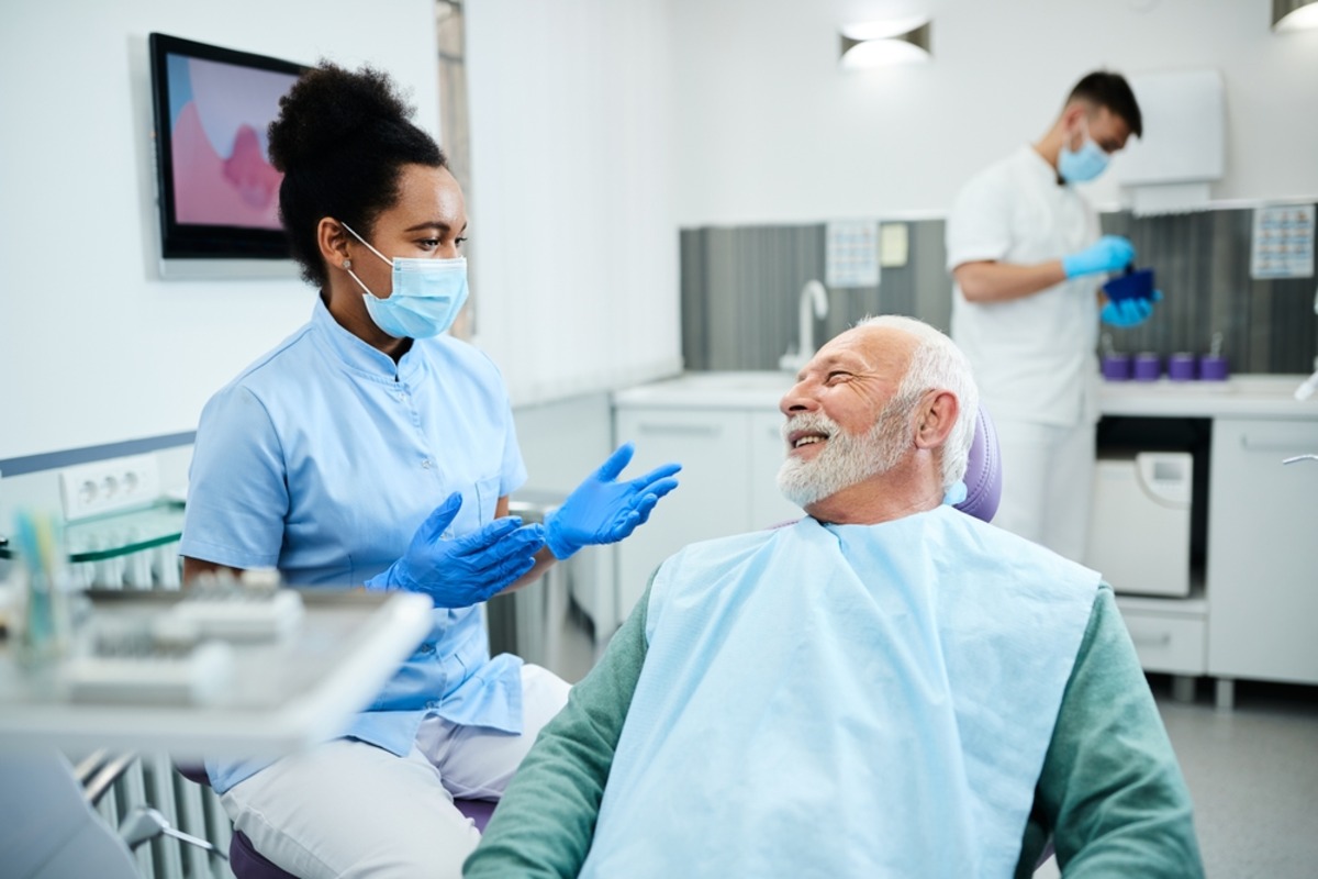 dentist near yonge and lawrence