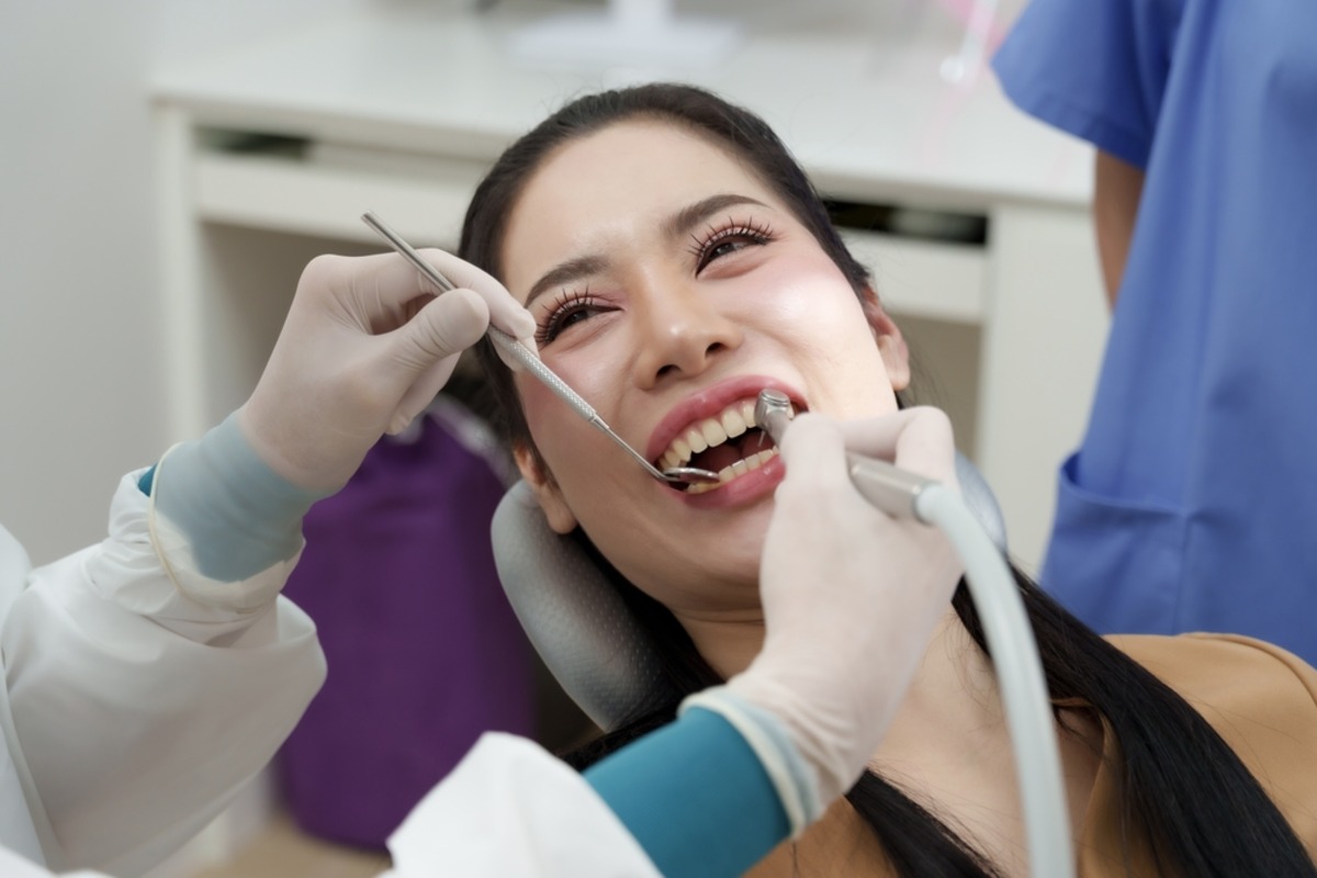 dentist near yonge st clair